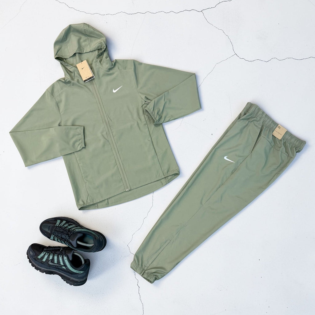 NIKE FORM DRI-FIT WINDRUNNER AND CHALLENGER PANTS SET - LIGHT KHAKI