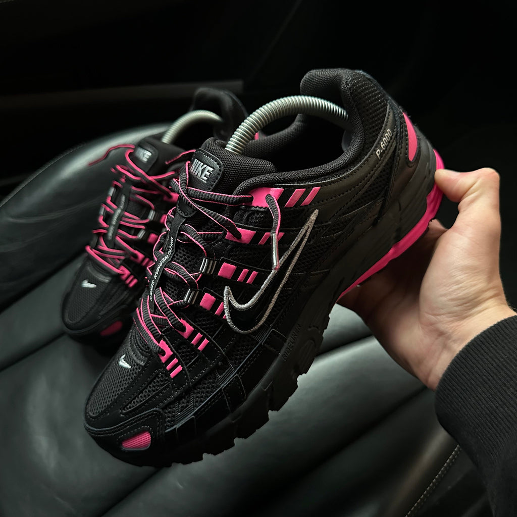 NIKE P-6000 - BLACK / RUSH PINK