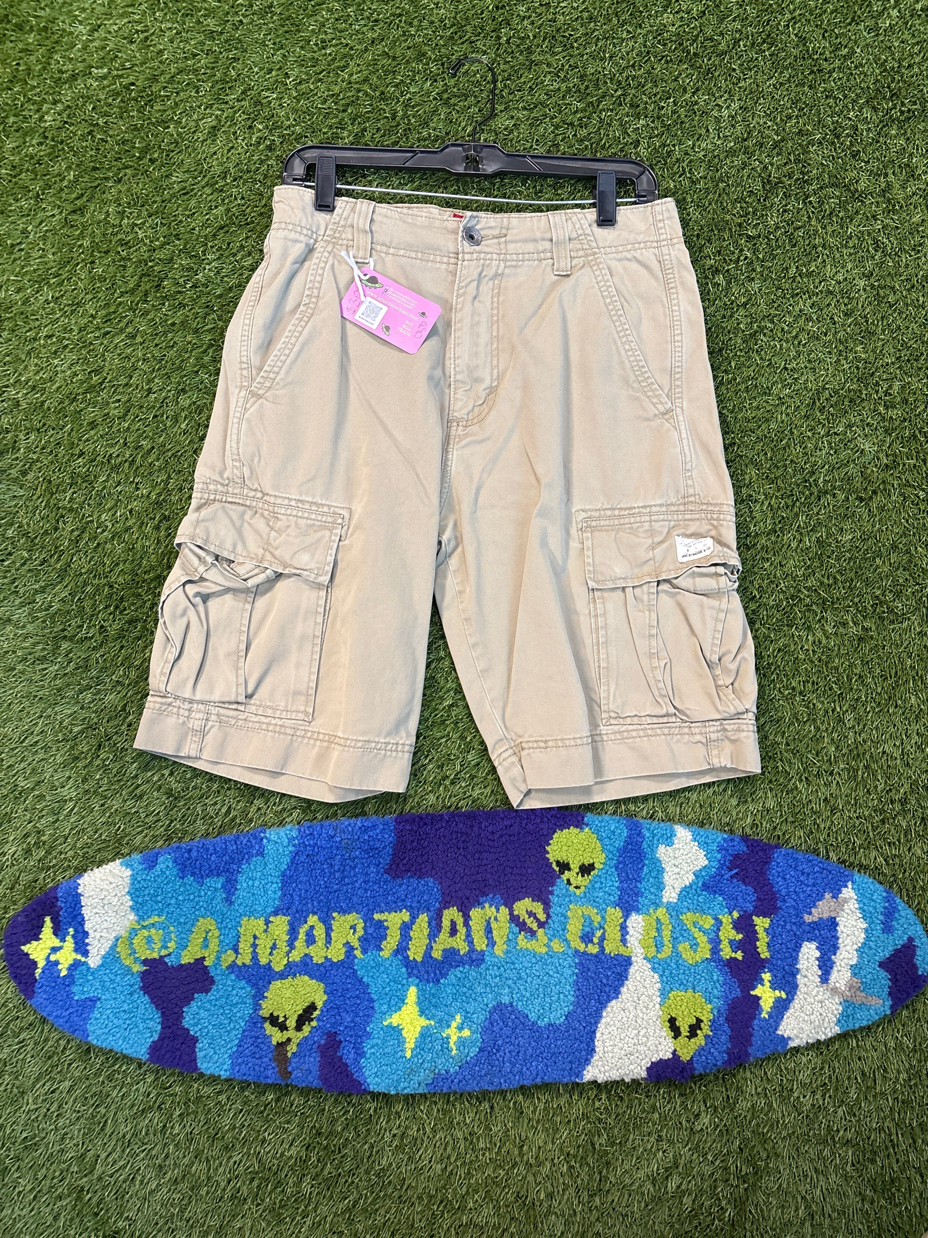 Levi Strauss Light Tan Cargo Shorts Size 29