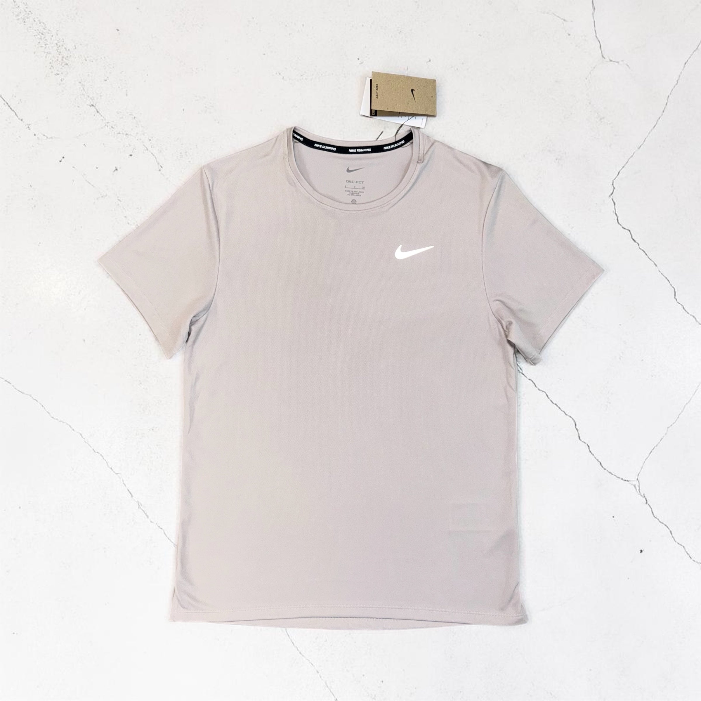 NIKE WINDRUNNER, MILER T-SHIRT AND CHALLENGER SHORTS 3PC SET - BEIGE