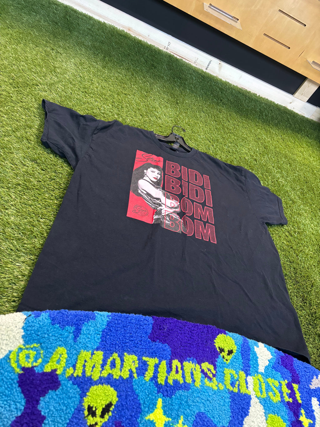 Reprint Selena Tee