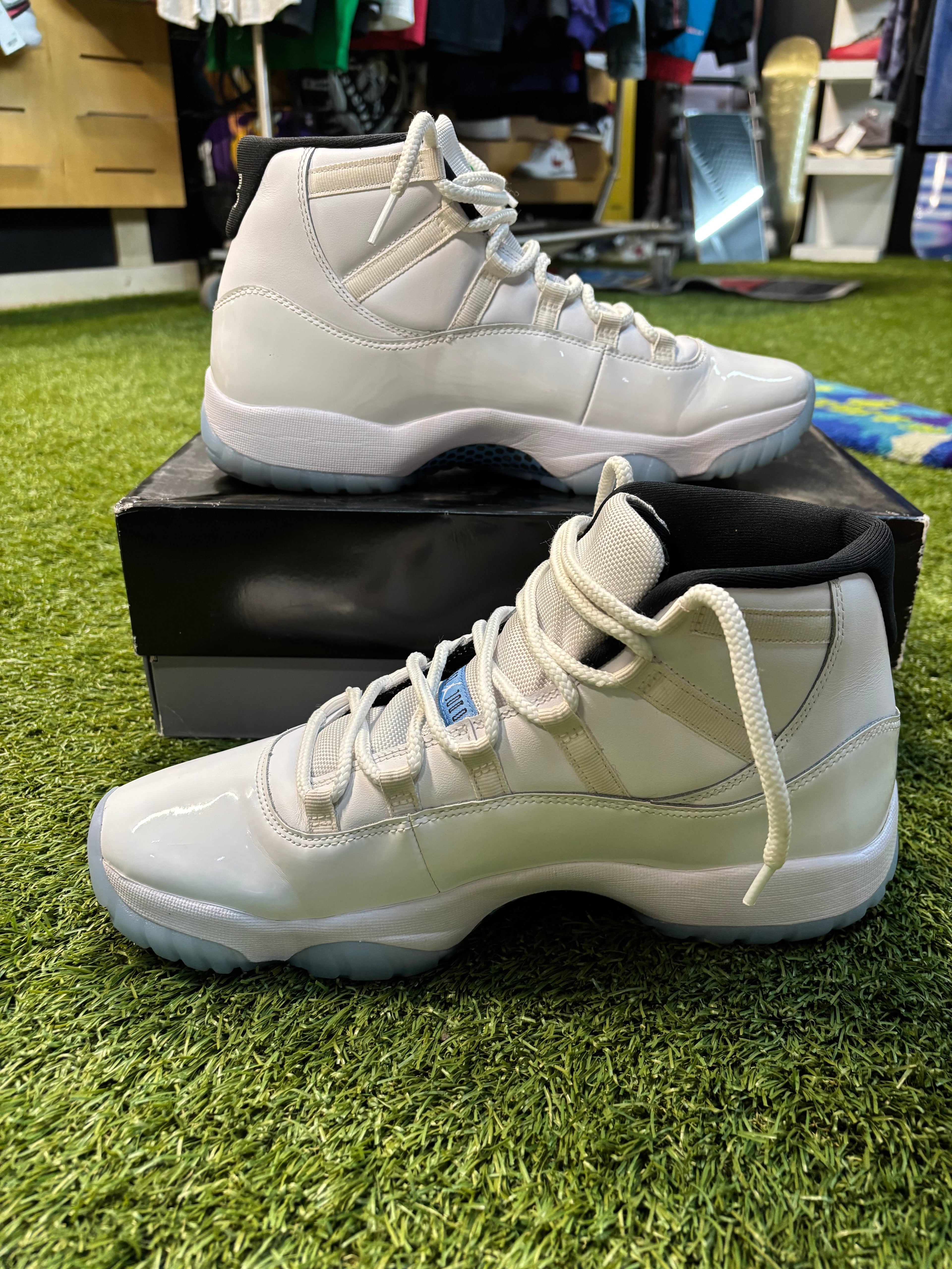 Jordan retro 11 Columbia(Used)