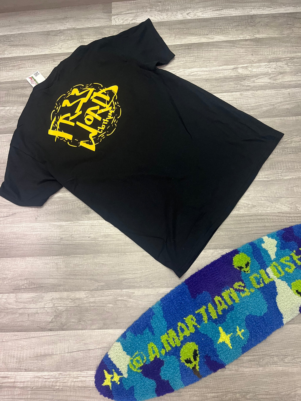 FR33WORLD CHAIN TEES