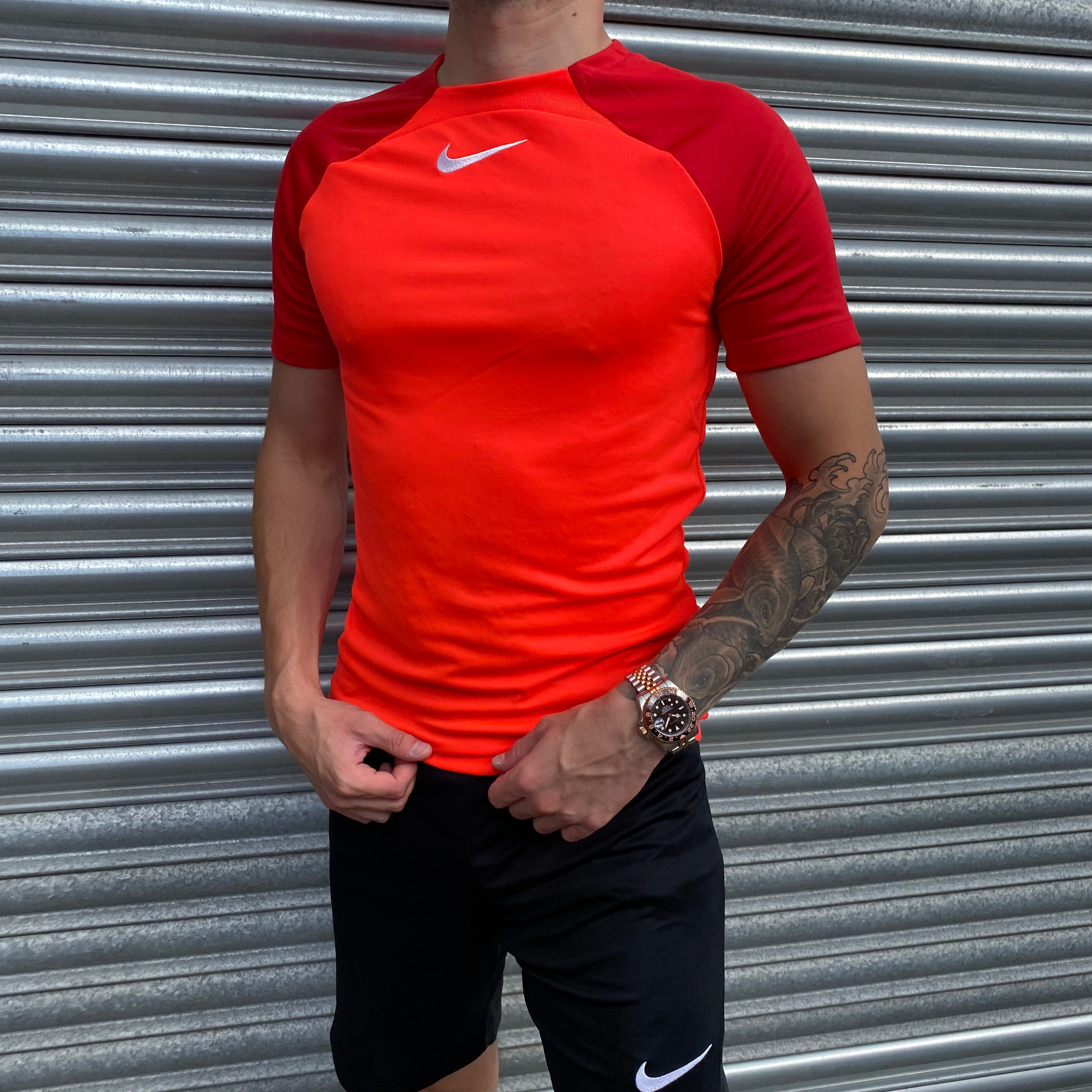 NIKE DRILL 22 T SHIRT SET - HYPER CRIMSON / BLACK
